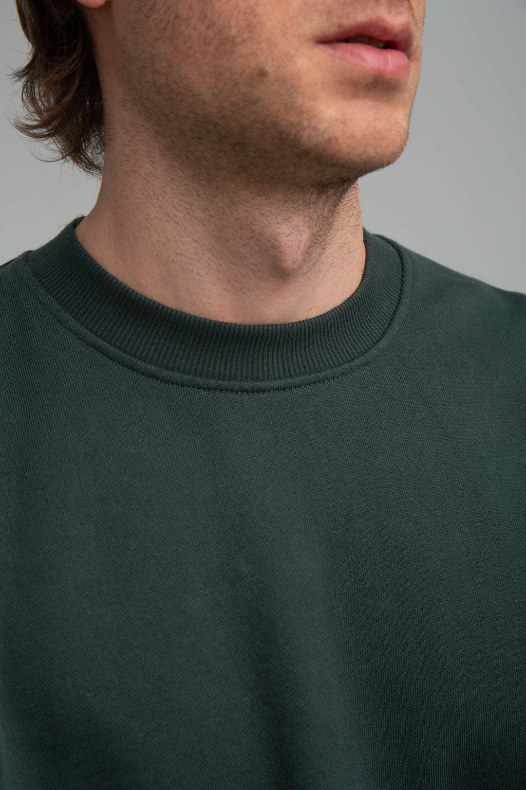 CR Logo Green Sweater Neck Zoom